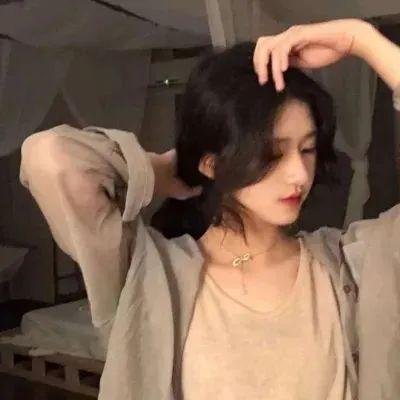 爱情面前谁怕谁 封面