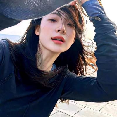 女学生和亨利先生 封面